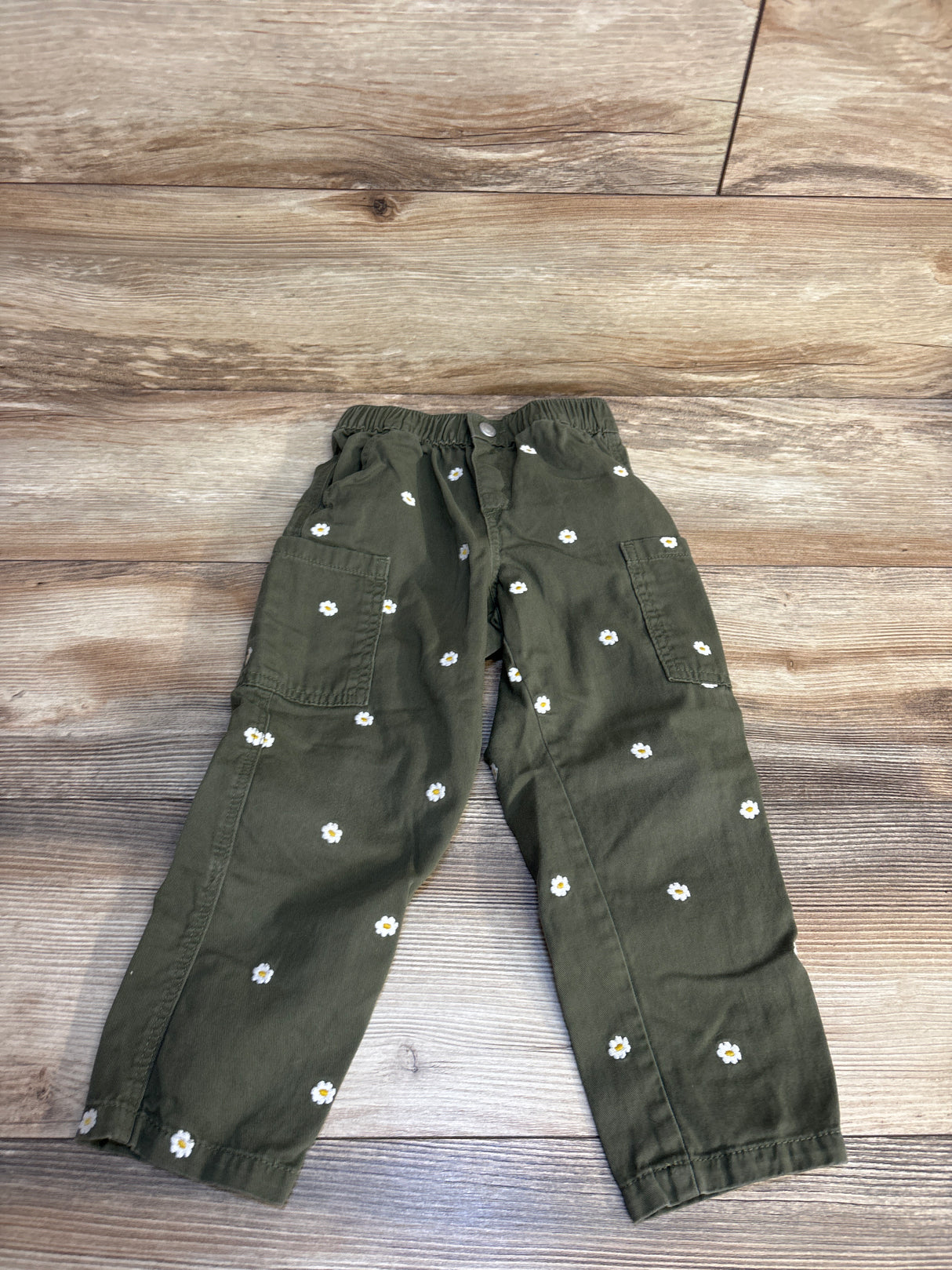 Old Navy Floral Embroidered Cargo Pants Olive sz 4T