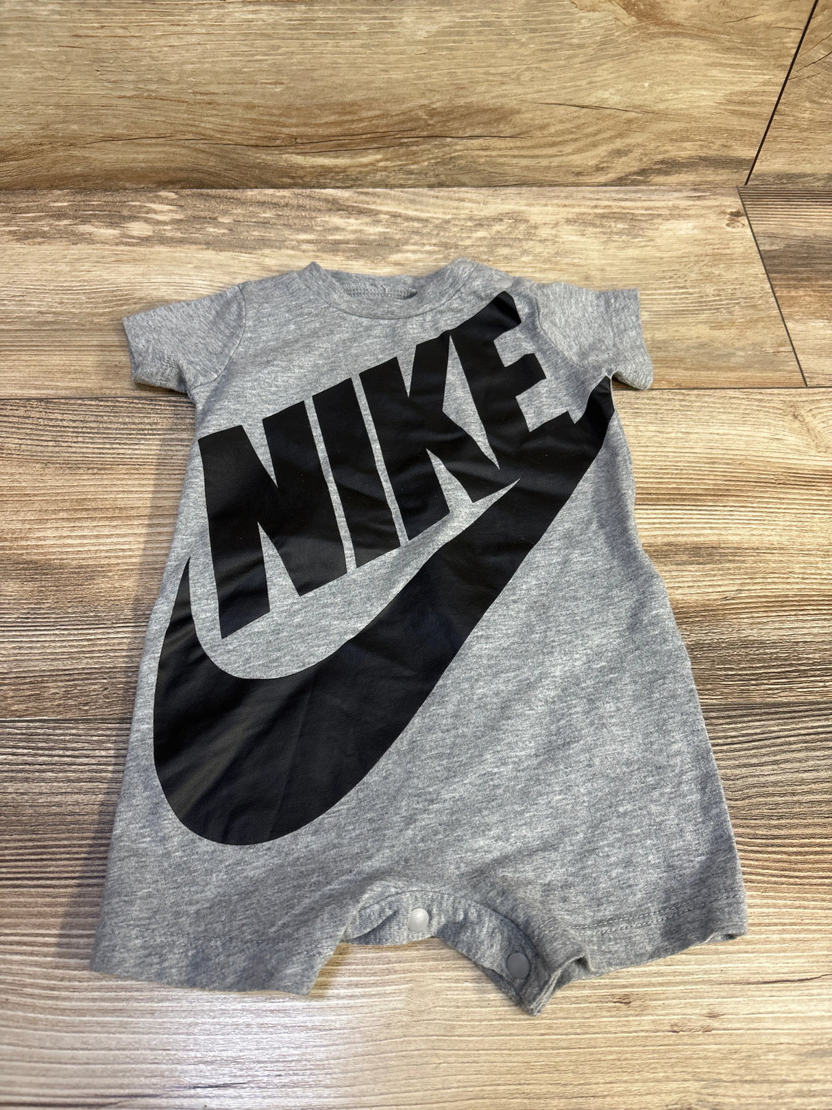 Nike Shortie Romper Grey sz 6m