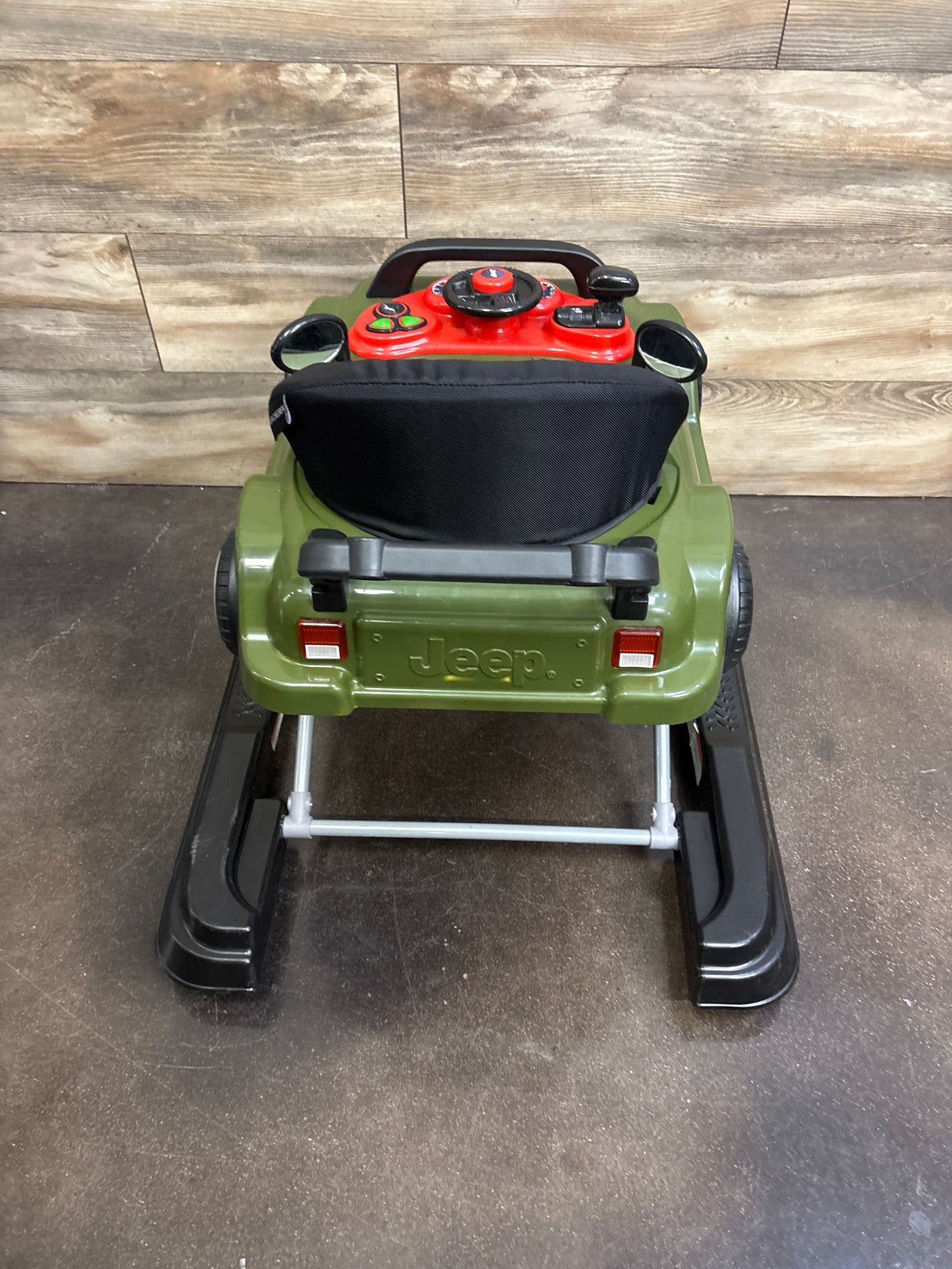 Delta Children Jeep Classic Wrangler 3-in-1 Grow With Me Activity Walker, Green