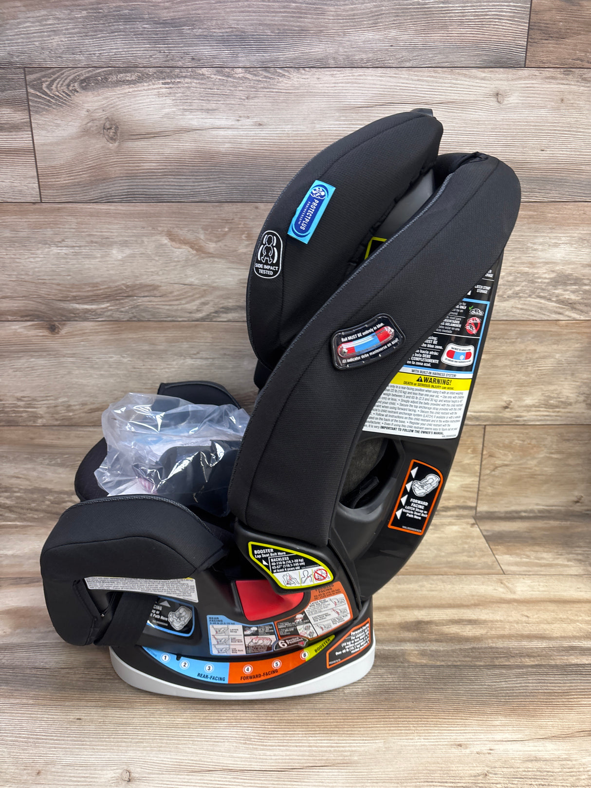 NEW Graco Grows4Me 4-in-1 Convertible Car Seat