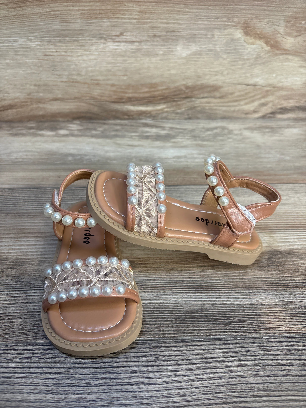 NWOT Sinkorrdee Pearl Sandals Beige sz 7c