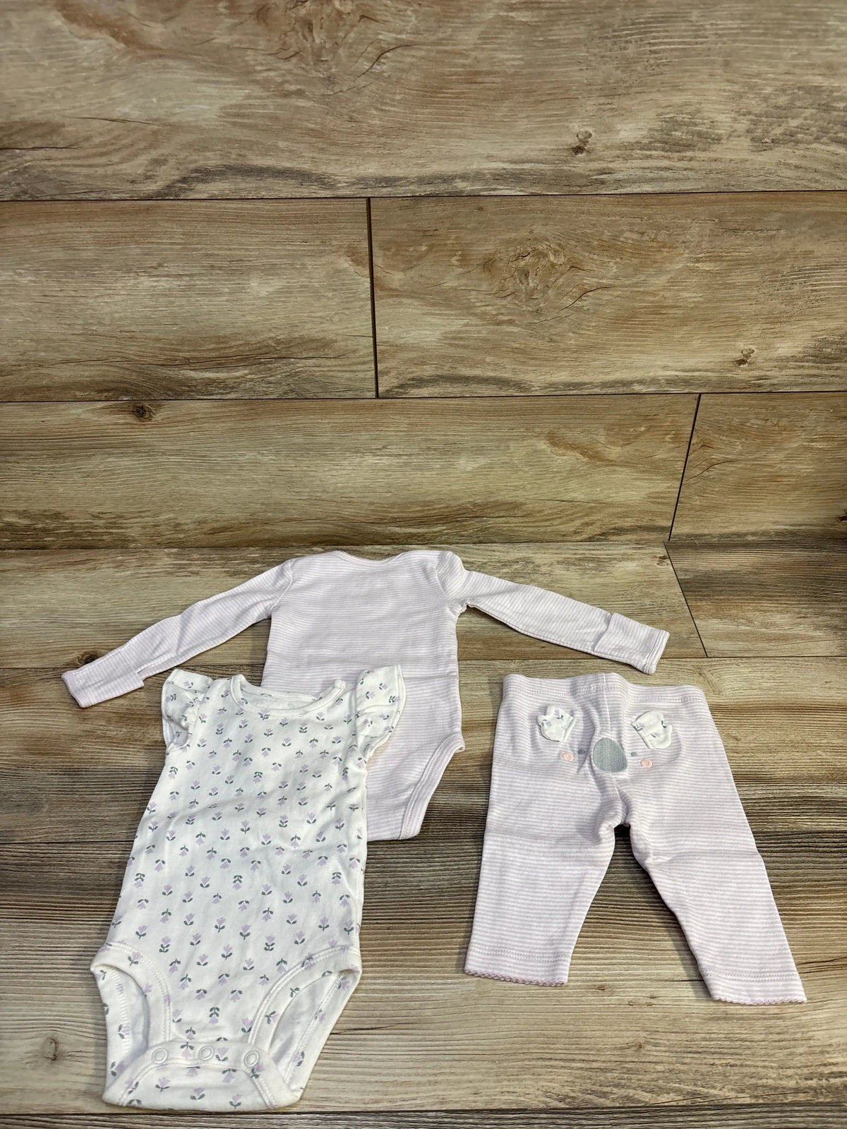 Carter's 3pc Bodysuit Set Set Lilac sz 3m