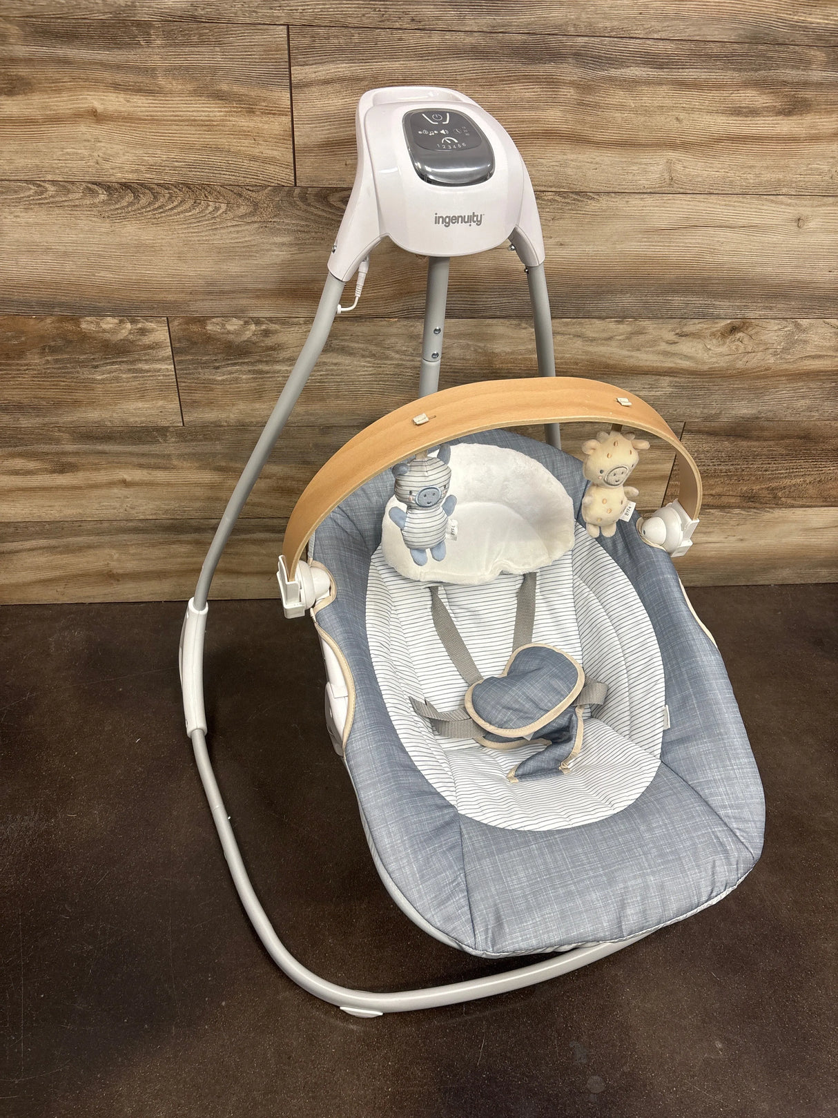 Ingenuity SimpleComfort Compact Swing with Wood Toy Bar - Chambray