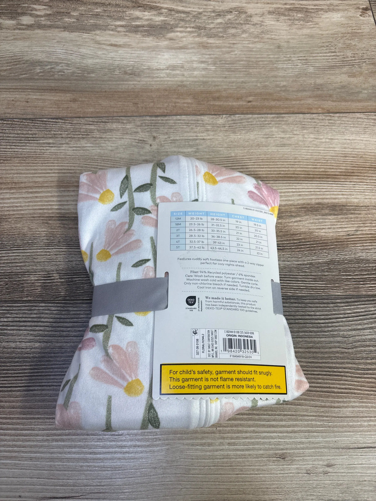 Cloud Island white floral footless sleeper for toddlers in size 5T with size chart and tags