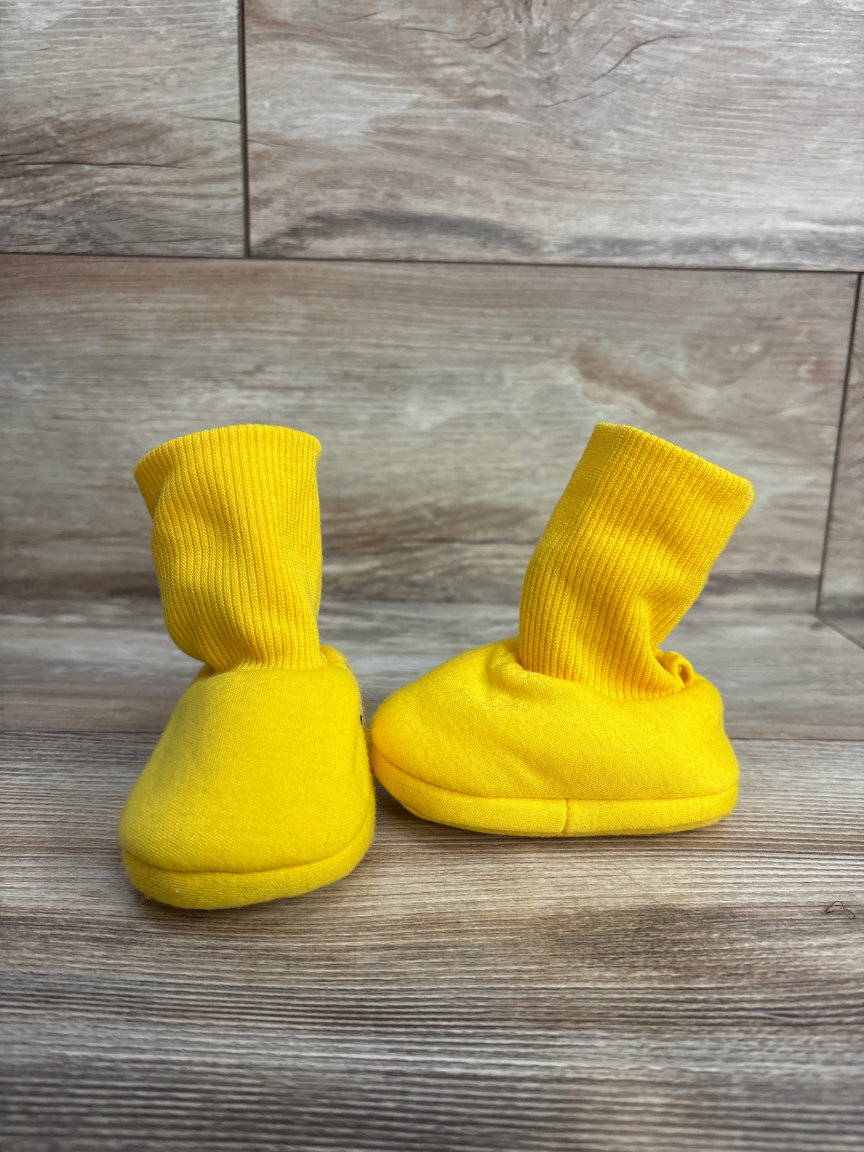 Disney Store Mickey Mouse Sock Shoes Yellow sz 1/2c