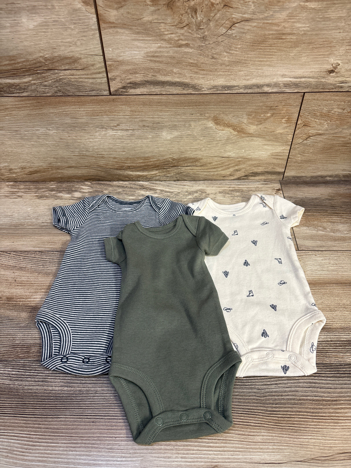 NEW Carter's 3pk Bodysuits Beige sz Newborn