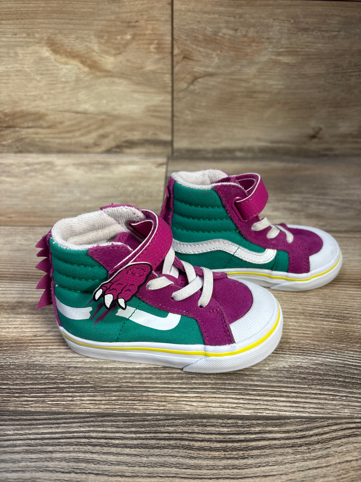 Vans Dino Sk8-Hi Reissue V Sneakers Fuchsia Red/Pepper Green sz 5c