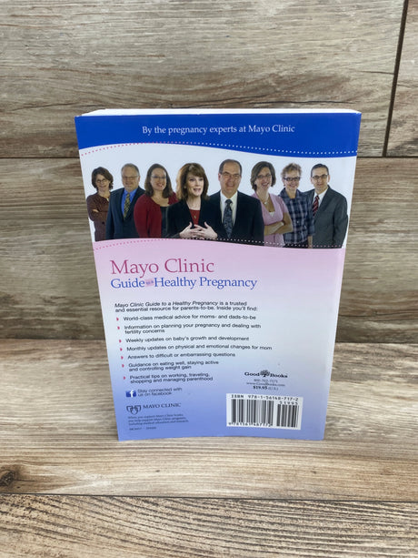 Mayo Clinic Guide to a Healthy Pregnancy: From Doctors Who Are Parents, Too! Paperback - Me n Mommy To Be