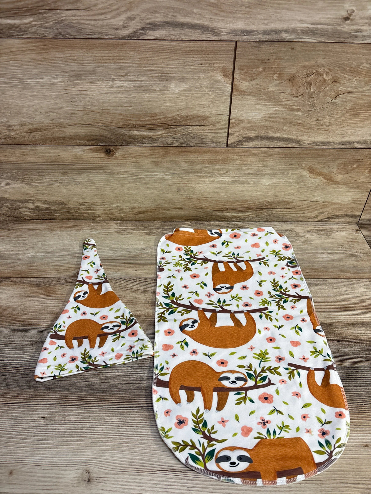 2pc Sloth Cocoon Swaddle & Hat White sz 0-3m - Me n Mommy To Be