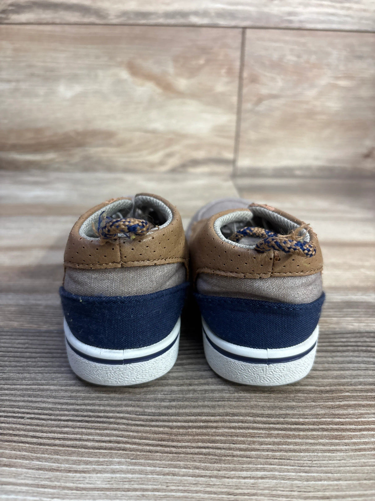 OshKosh Chase Mid Top Sneakers Grey sz 10c