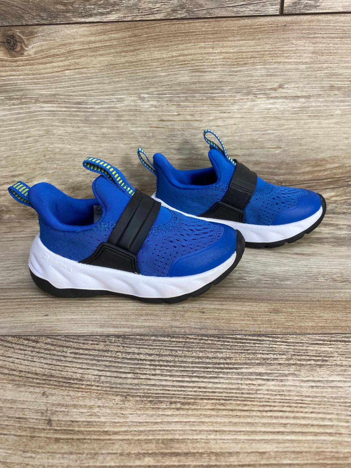 All in Motion Dannie Slip-On Performance Sneakers Blue sz 6c - Me n Mommy To Be