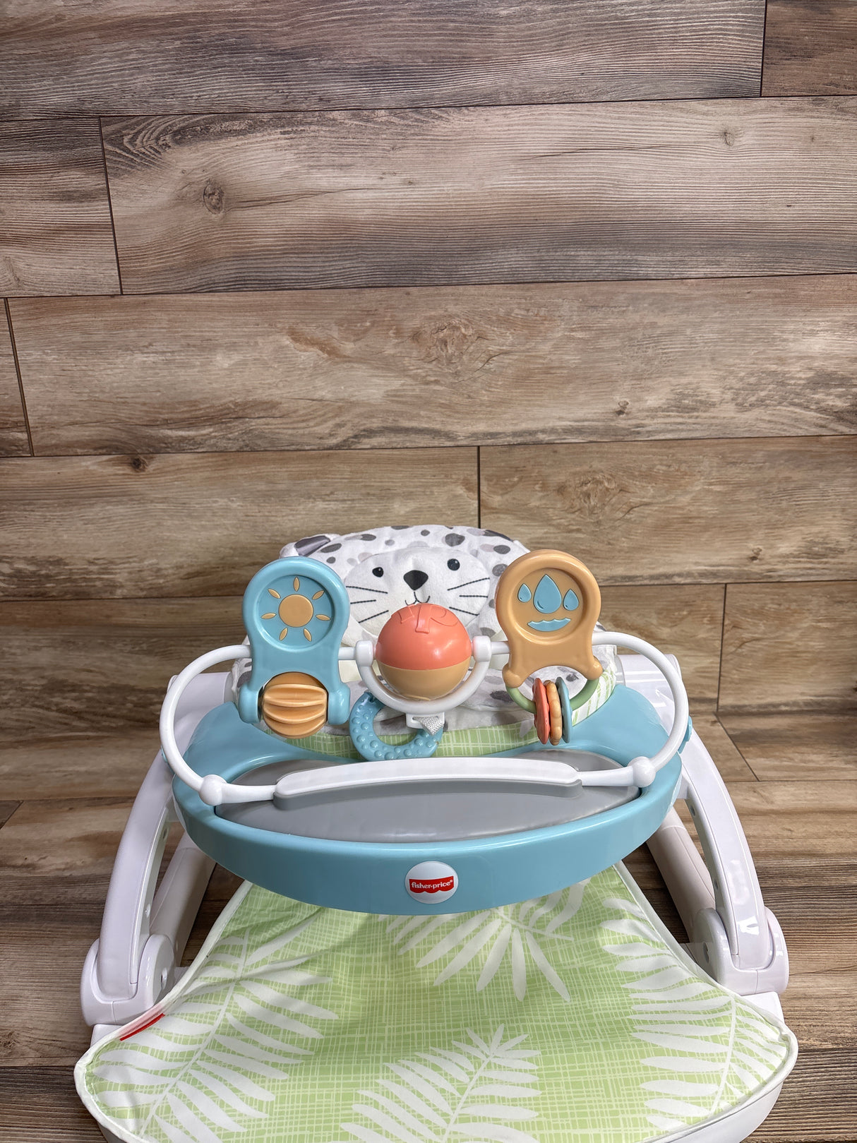 Fisher-Price Baby Deluxe Sit-Me-Up Floor Seat with Toy Bar - Snow Leopard