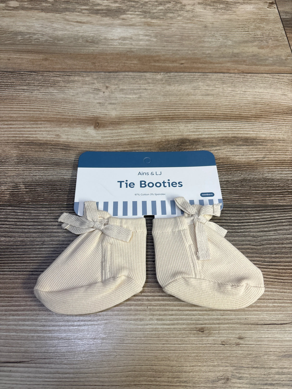 NEW Ains & LJ Tie Booties Beige sz Newborn