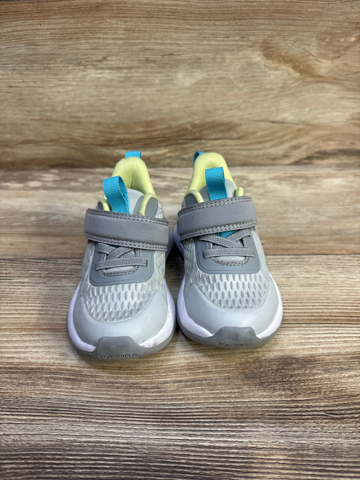 All In Motion Peyton Performance Sneakers Grey sz 6c