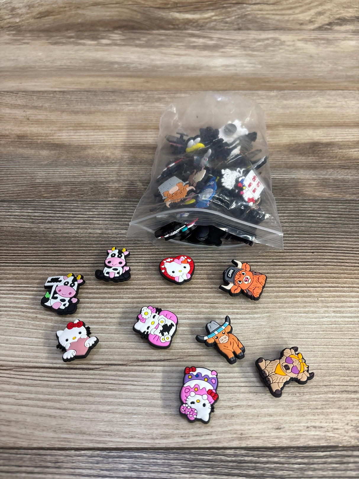 50pc Sanrio Croc Charms