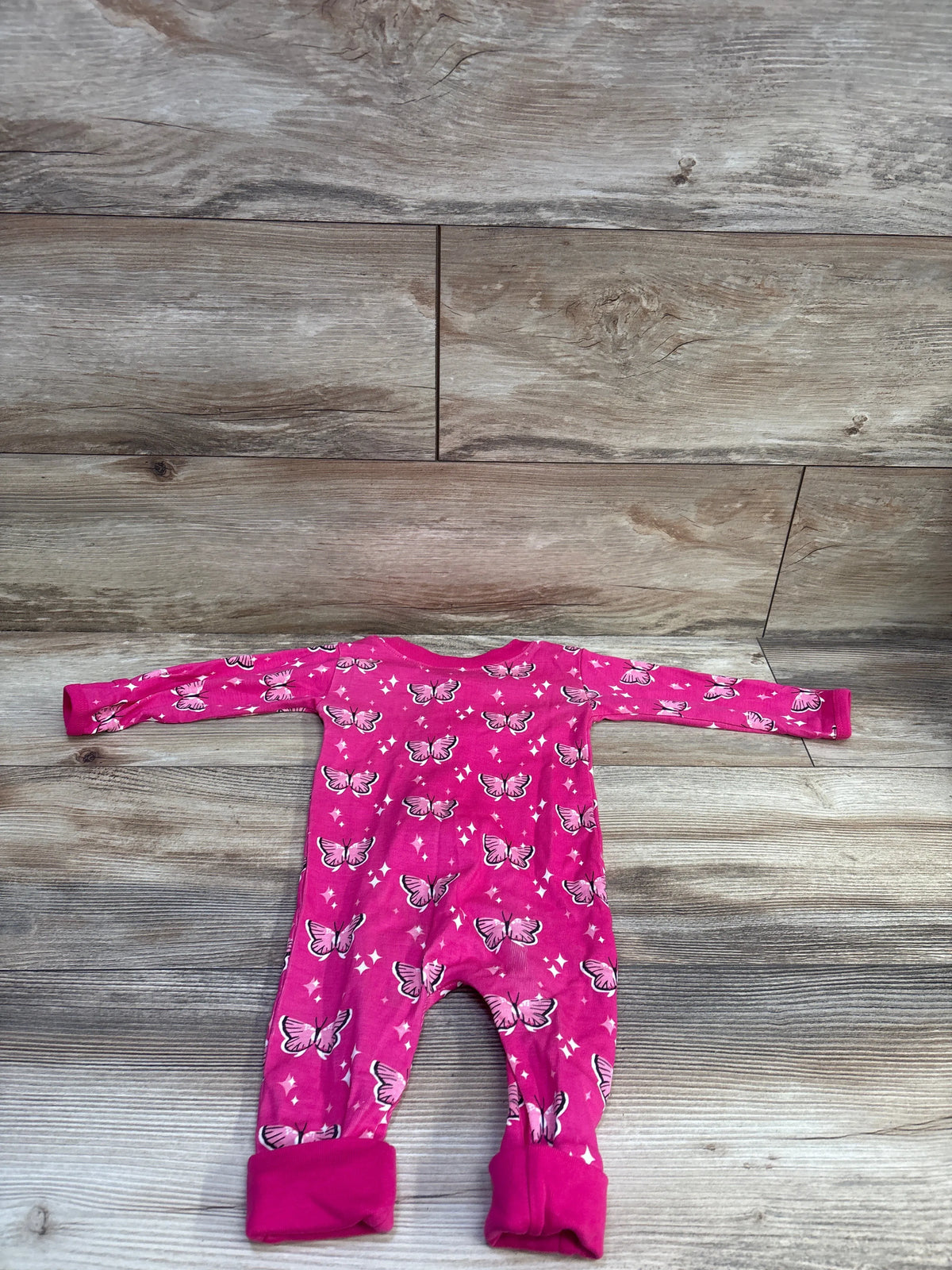 Monica + Andy x Paris Hilton Butterfly Sleeper Pink sz 3-6m