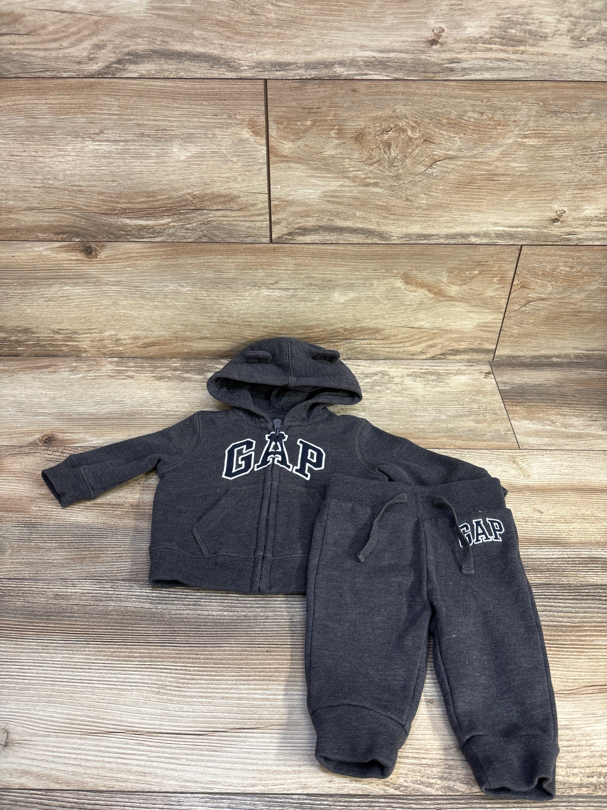Baby Gap Zip-Up Jacket & Joggers Set Grey sz 3-6m