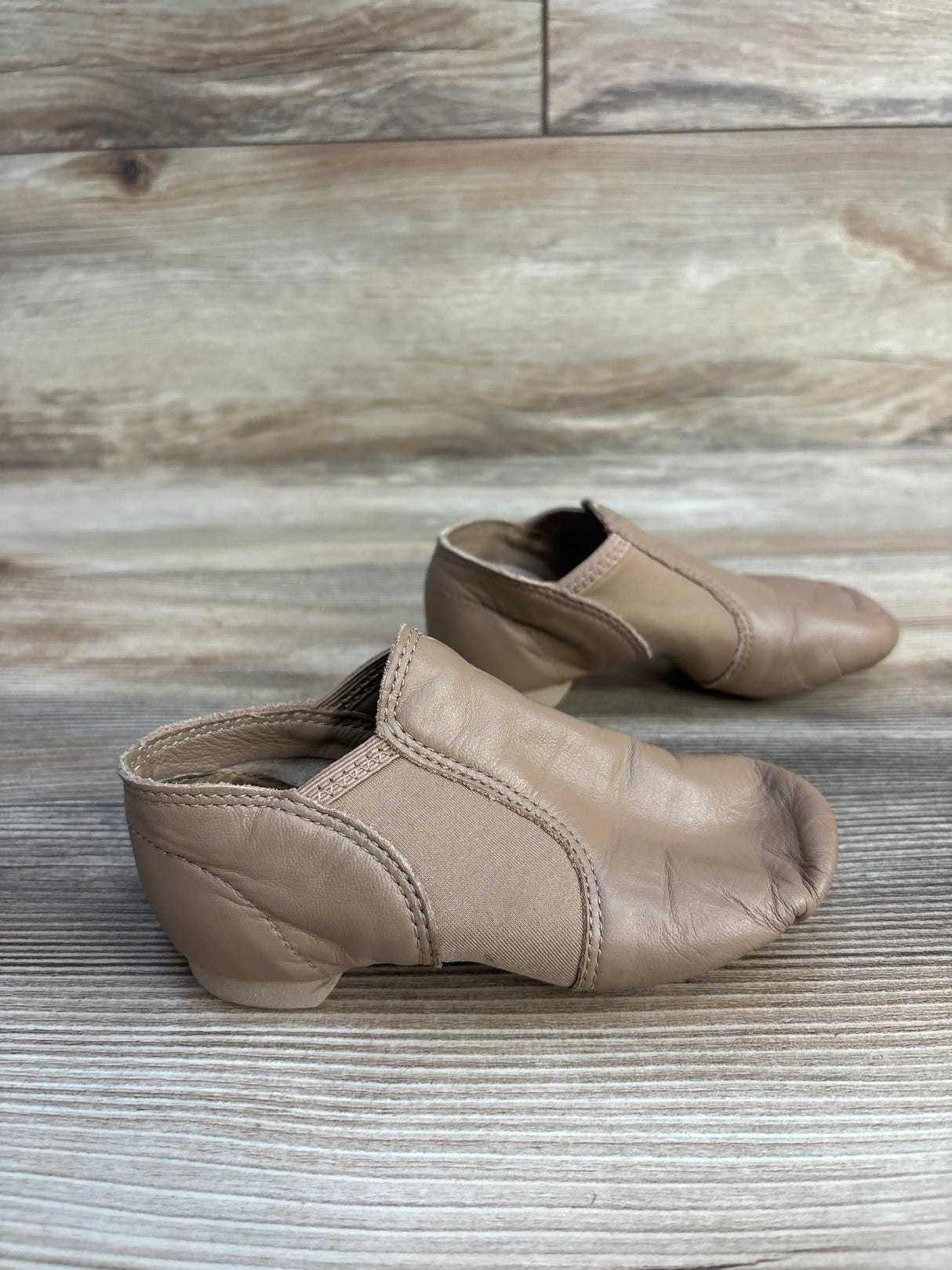 Capezio E-Series Jazz Slip On Caramel sz 11.5c - Me n Mommy To Be