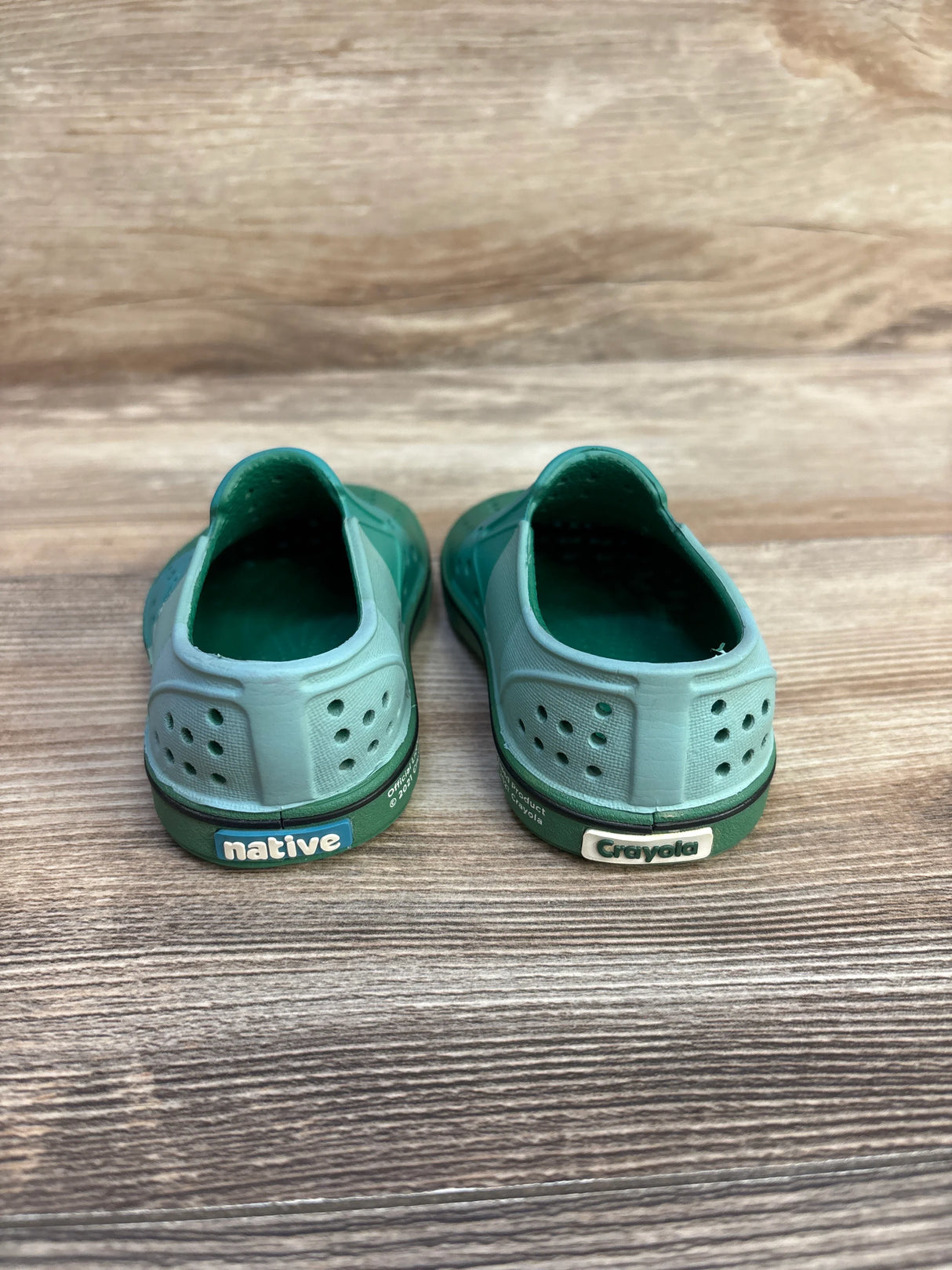 Native x Crayola Miles Block Green Shoes sz 5c - Me n Mommy To Be
