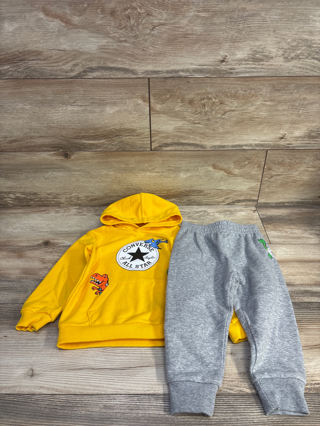 Converse 2pc Pullover Hoodie & Joggers Set Yellow sz 24m