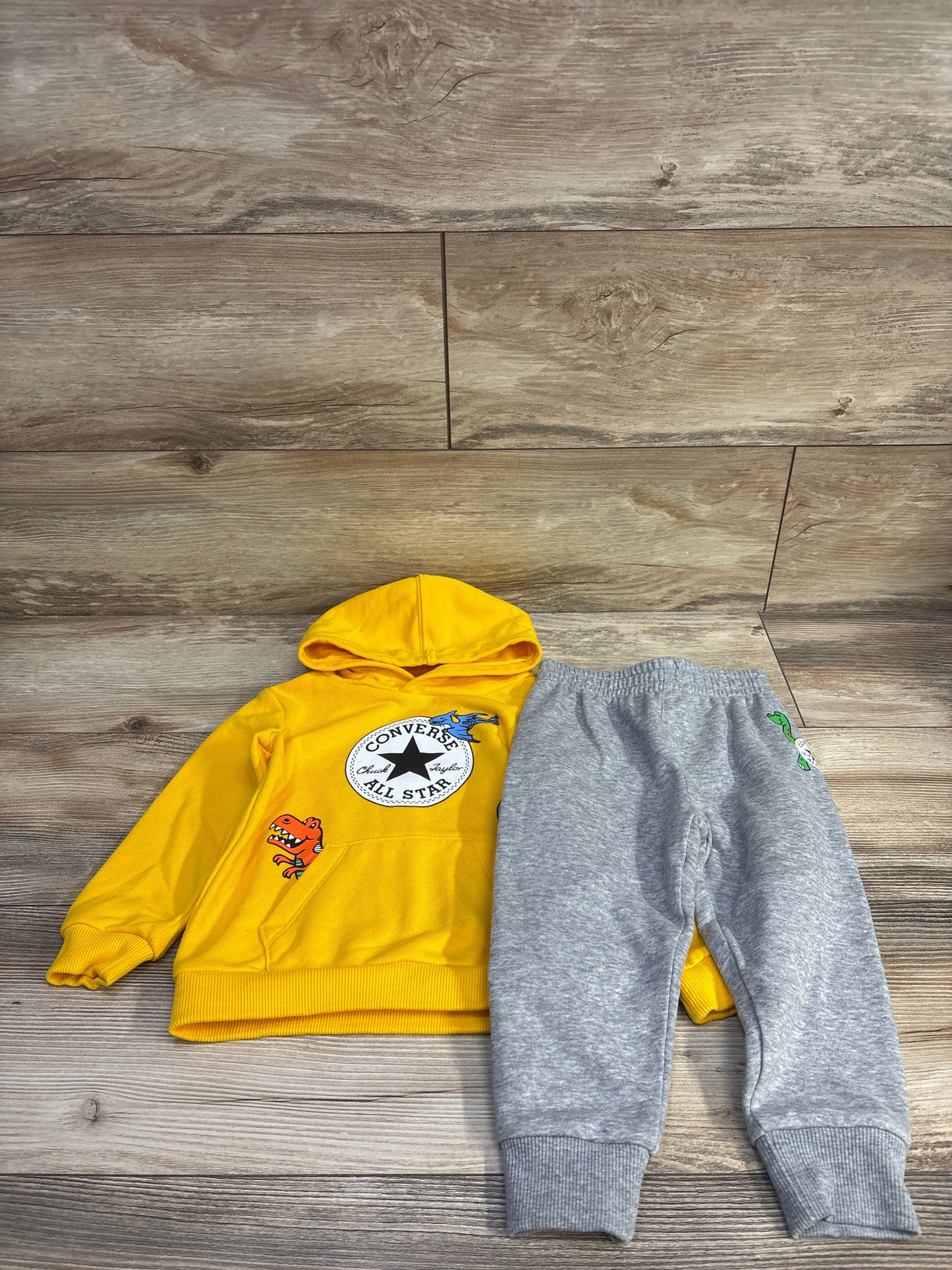 Converse 2pc Pullover Hoodie & Joggers Set Yellow sz 24m