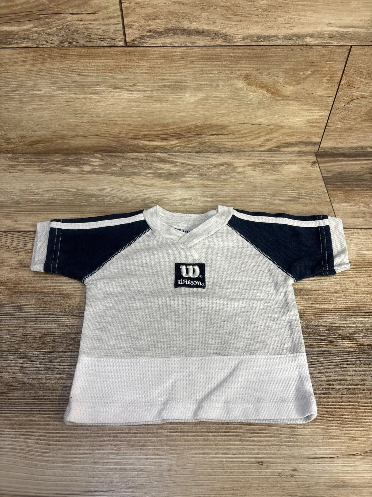 Wilson V-Neck Shirt Grey sz 12m