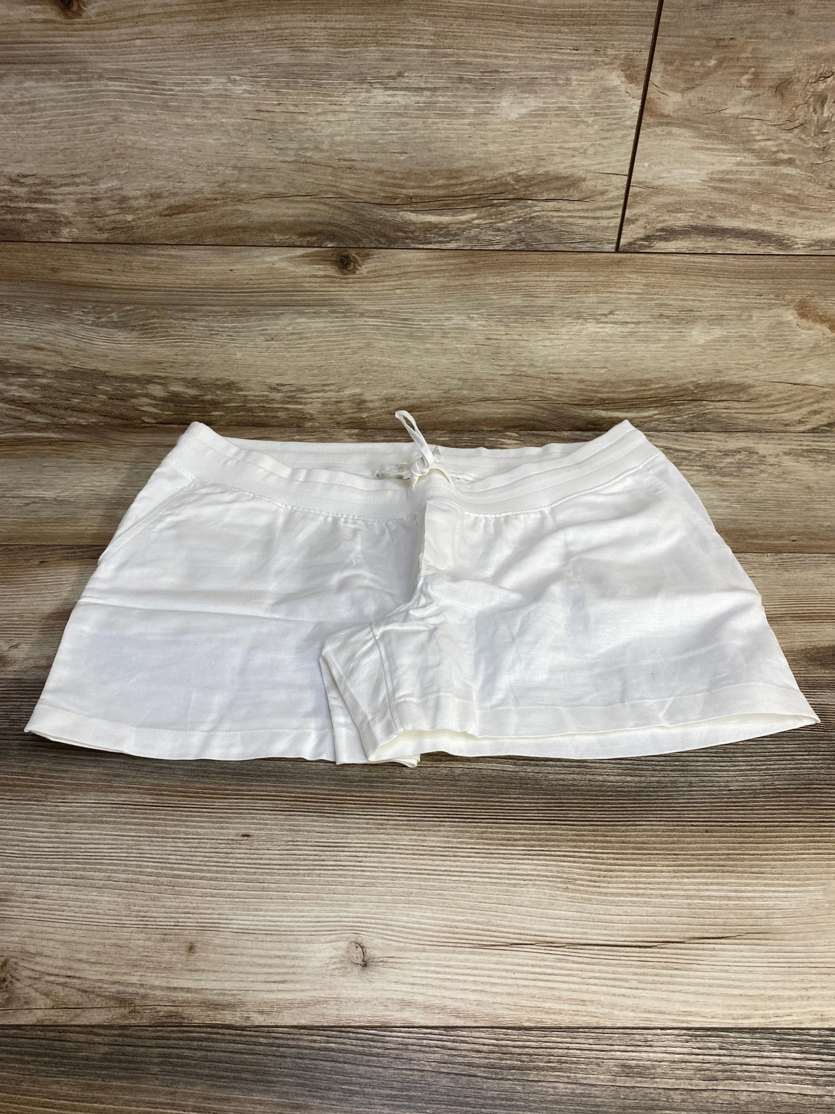 NWOT Gap Maternity Linen-Cotton Shorts White sz Large - Me n Mommy To Be