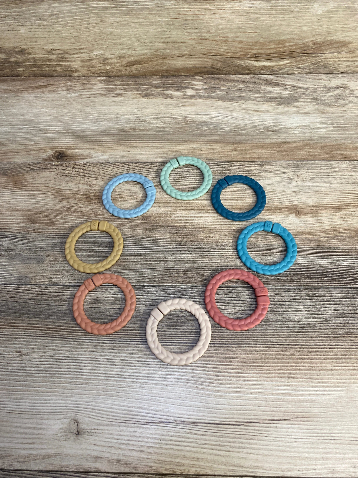 Itzy Ritzy Rings Linking Ring Set, Rainbow - 8ct - Me n Mommy To Be