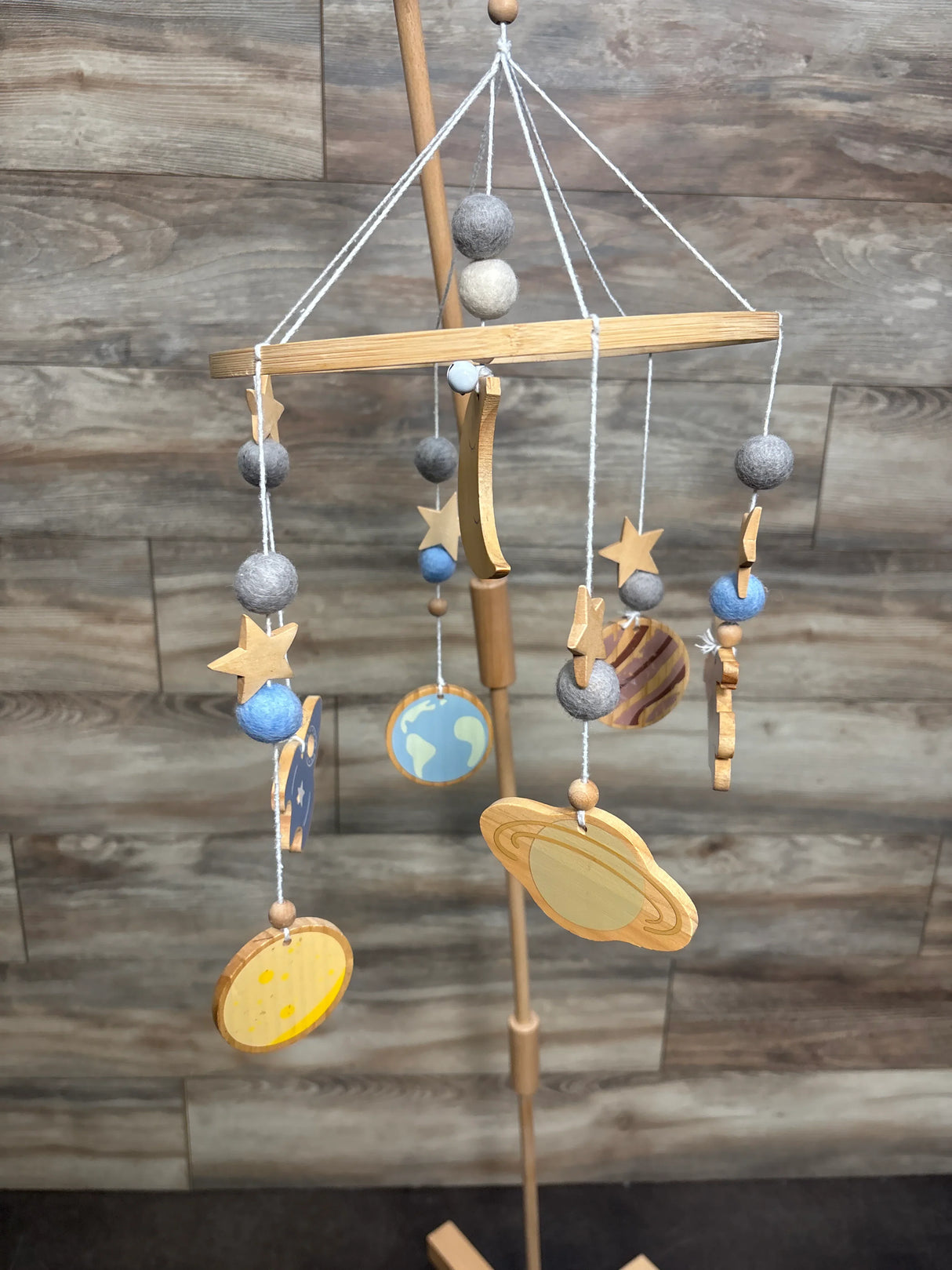 FEISIKE Standing 57'' Crib Mobile Arm with Space Mobile