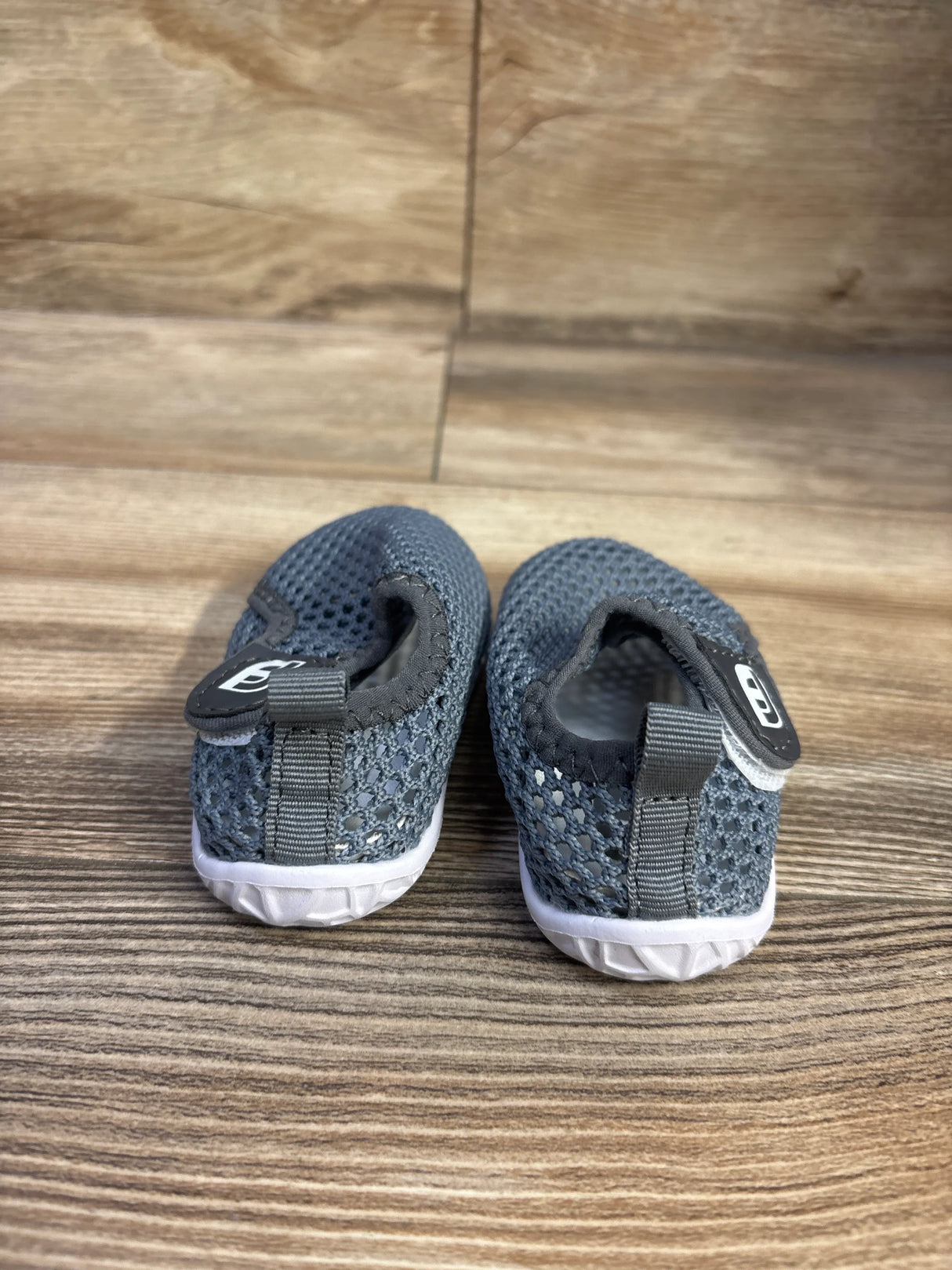 JOINFREE Barefoot Water Shoes Grey sz 5c