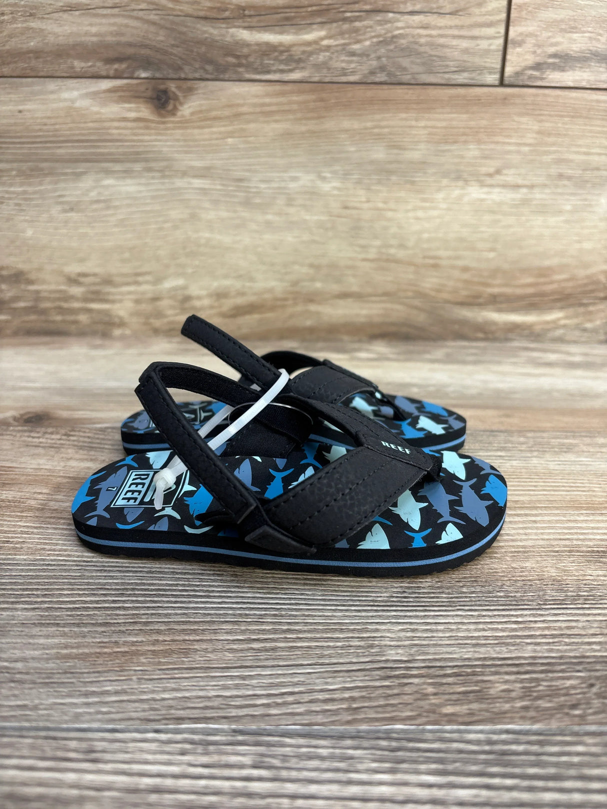 NEW Reef Little Uni Flip Flops in Blue Sharks sz 7c - Me n Mommy To Be