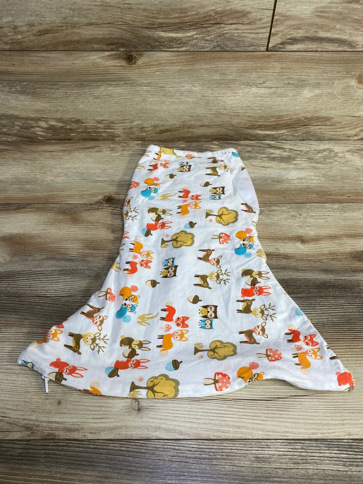 Sleeping Baby Zippy Swaddle in Woodland White sz 0-3m - Me n Mommy To Be