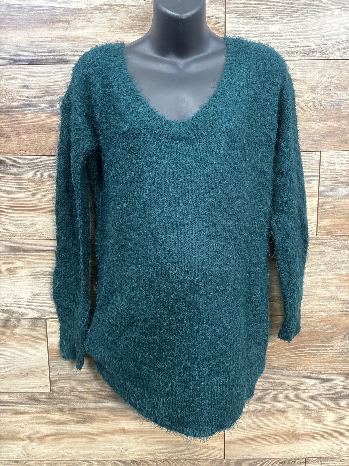 A Pea In The Pod Maternity Fuzzy Sweater Green sz Small - Me n Mommy To Be