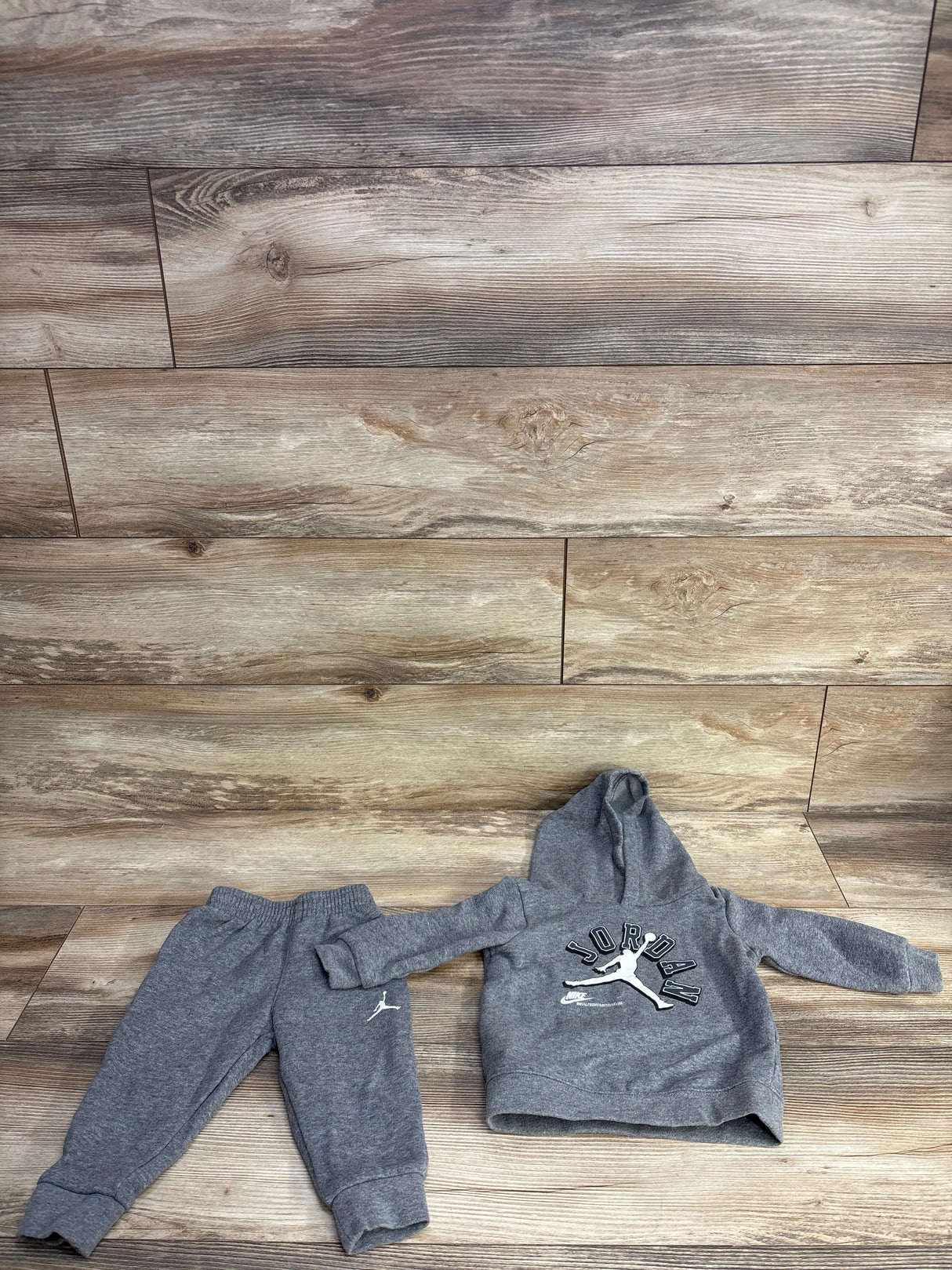 Jordan 2pc Pull Over Hoodie & Joggers Set Grey sz 12m