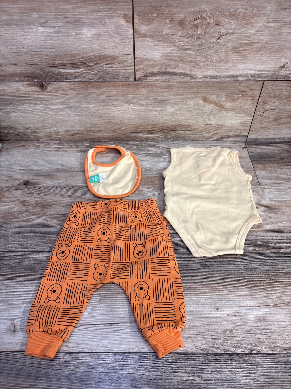 Disney Baby Winnie The Pooh 3pc Bodysuit, Pants, & Bib Set Yellow sz 6-9m