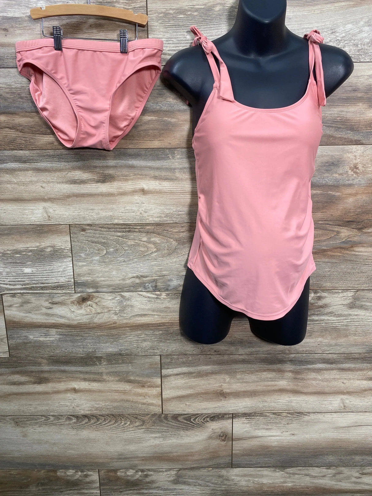 Kindred Bravely 2pc Maternity Swimsuit Pink sz Medium - Me n Mommy To Be