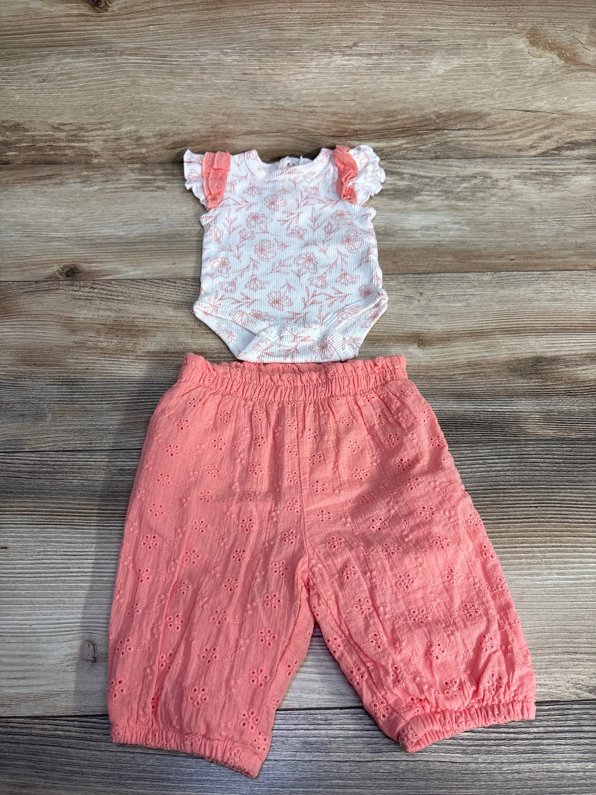 Rachel Zoe 2pc Floral Bodysuit & Bottoms Set White sz 0-3m
