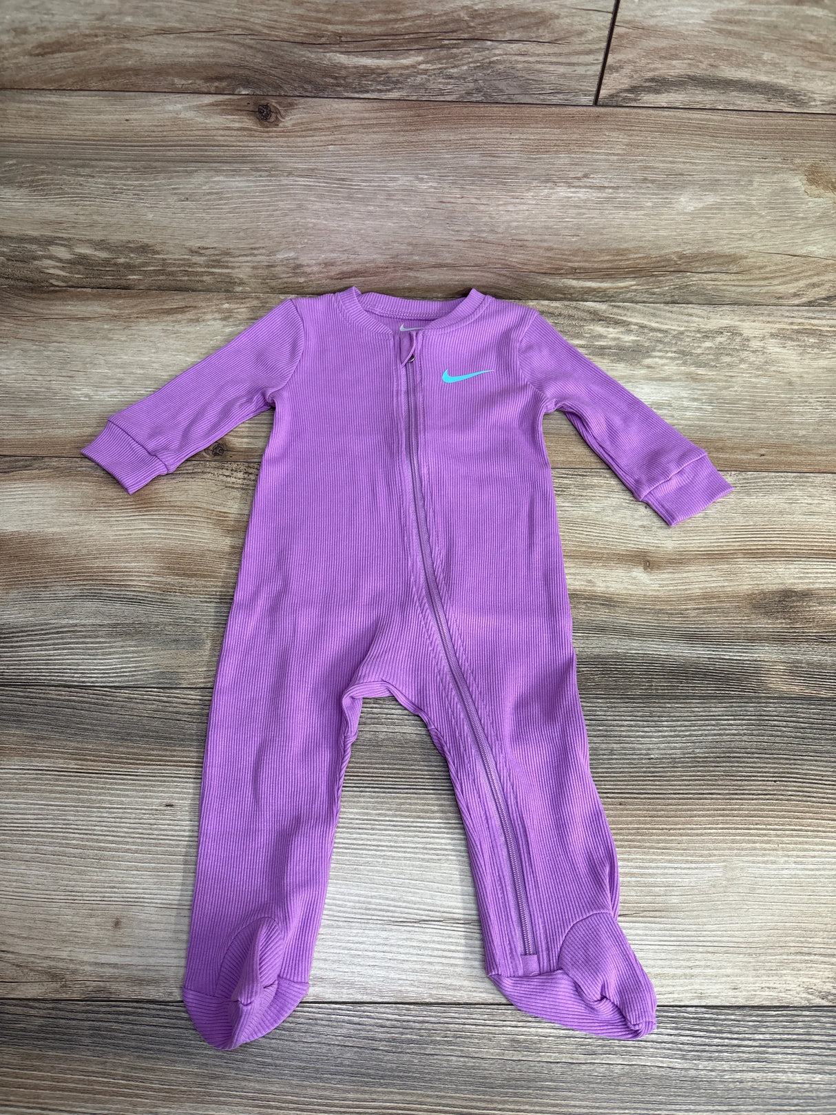 Nike Ribbed Logo Sleeper Lilac sz 6m