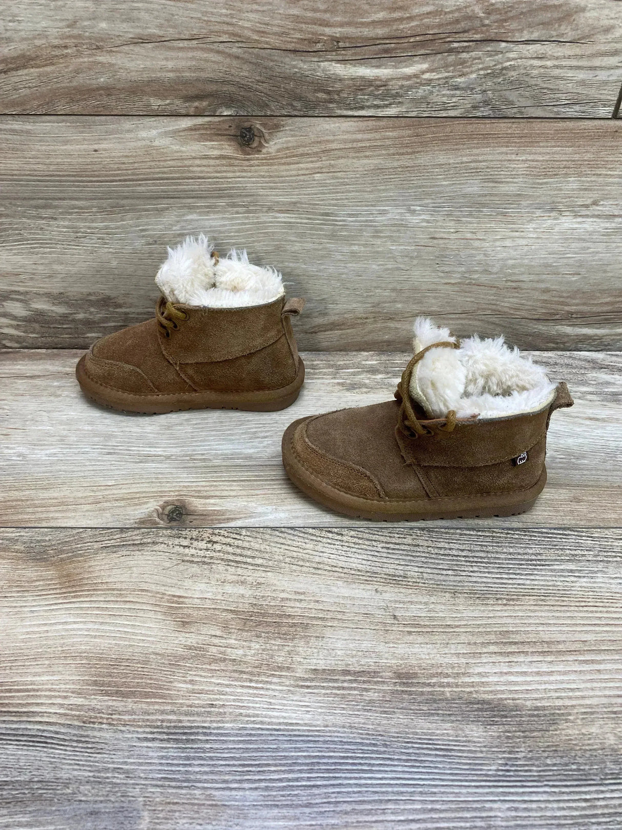 Lamo Chukka Suede Boots Chestnut Sz 7c - Me n Mommy To Be