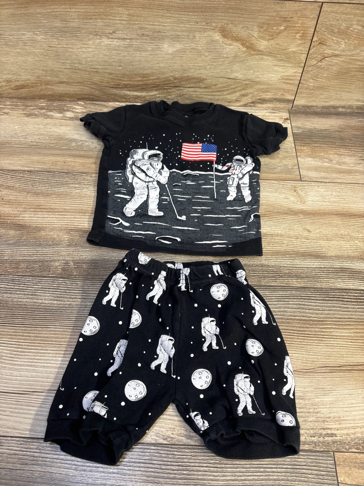 Daughter Queen 2pc Moon Landing Pajama Set Black sz 2T