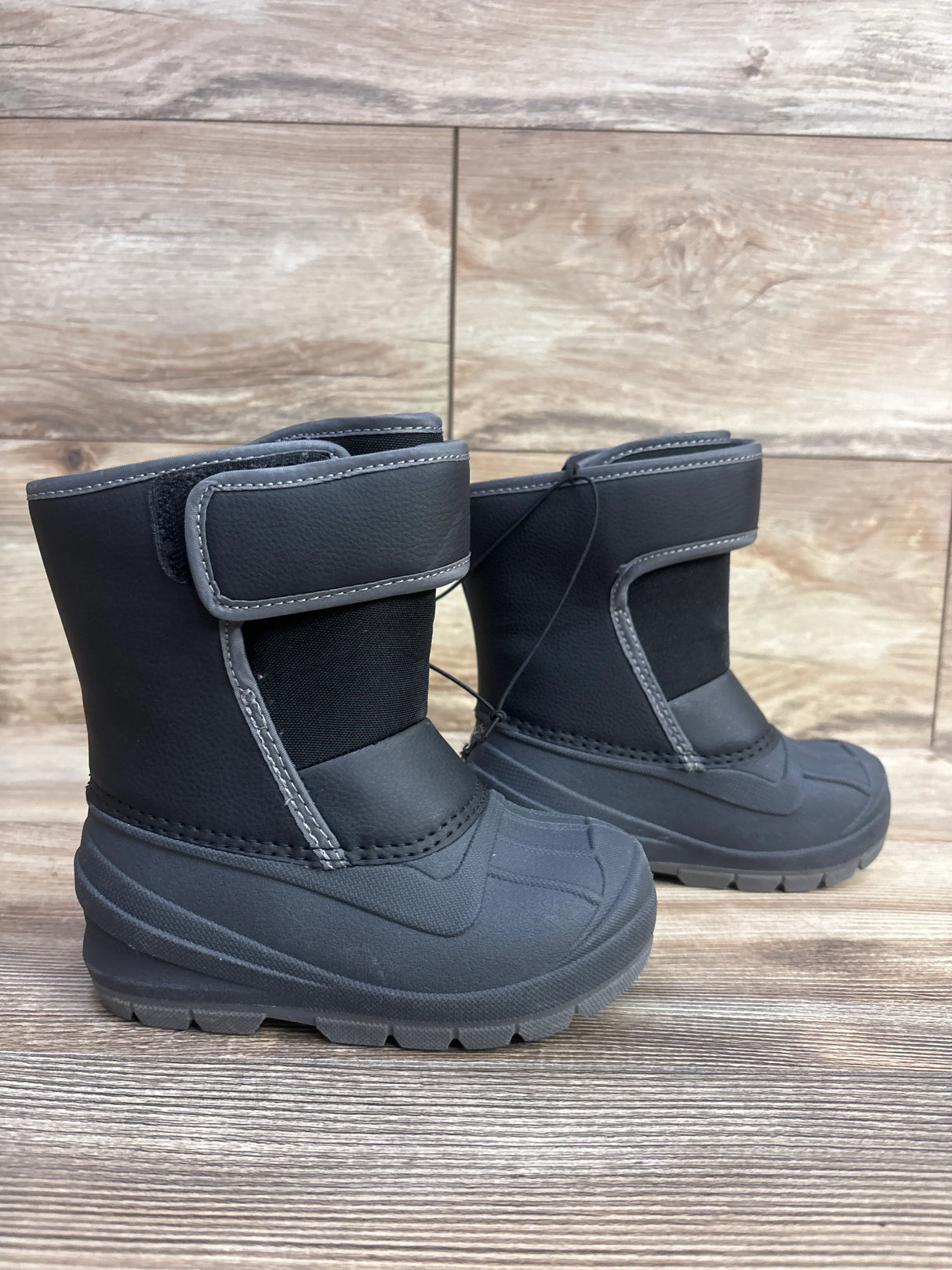 NEW Cat & Jack Lenny Winter Snow Boots Black sz 8c