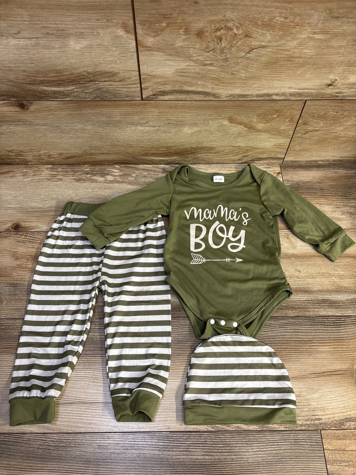 3pc Mama's Boy Bodysuit, Pants, & Hat Set Sage sz 9-12m