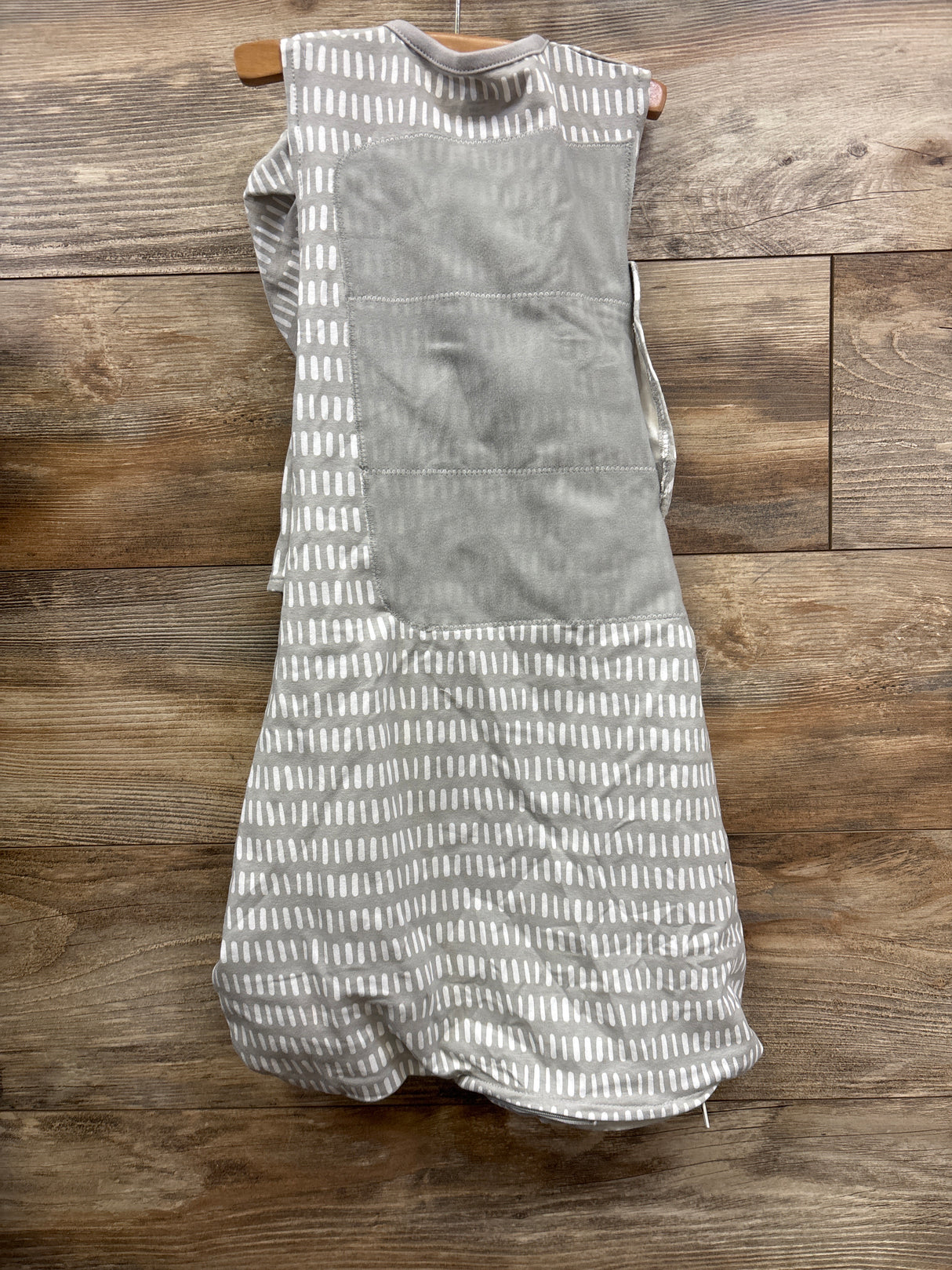 SwaddleMe by Ingenuity Arms Free Convertible Swaddle Wrap Dashed Lines sz 3-6m