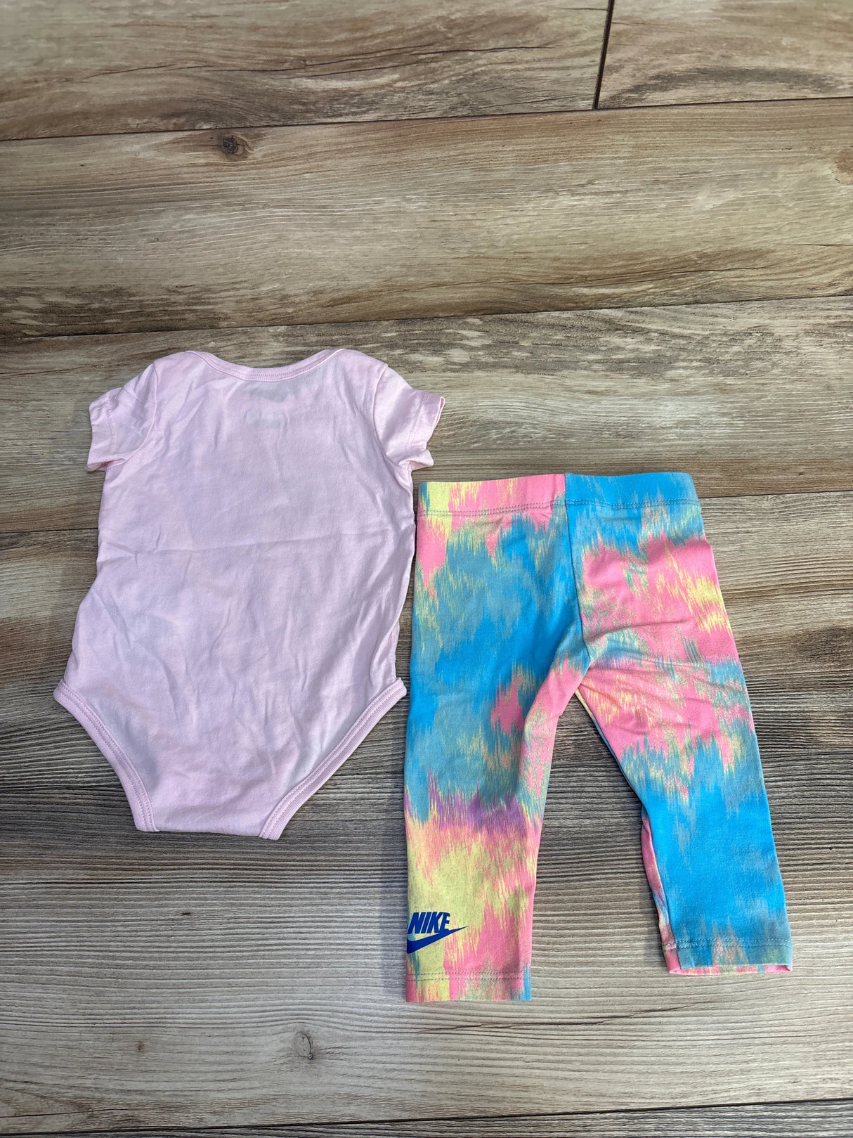 Nike 2pc Bodysuit & Leggings Set Pink sz 6m - Me n Mommy To Be