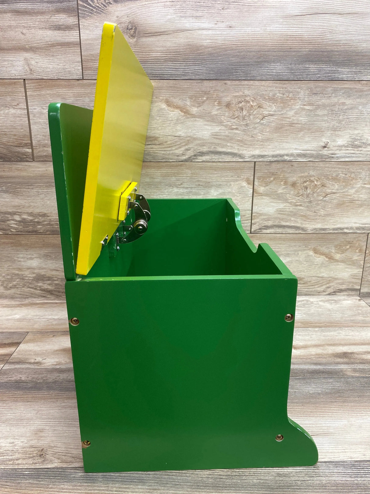 John Deere Johnny Tractor Green Activity Table - Me n Mommy To Be