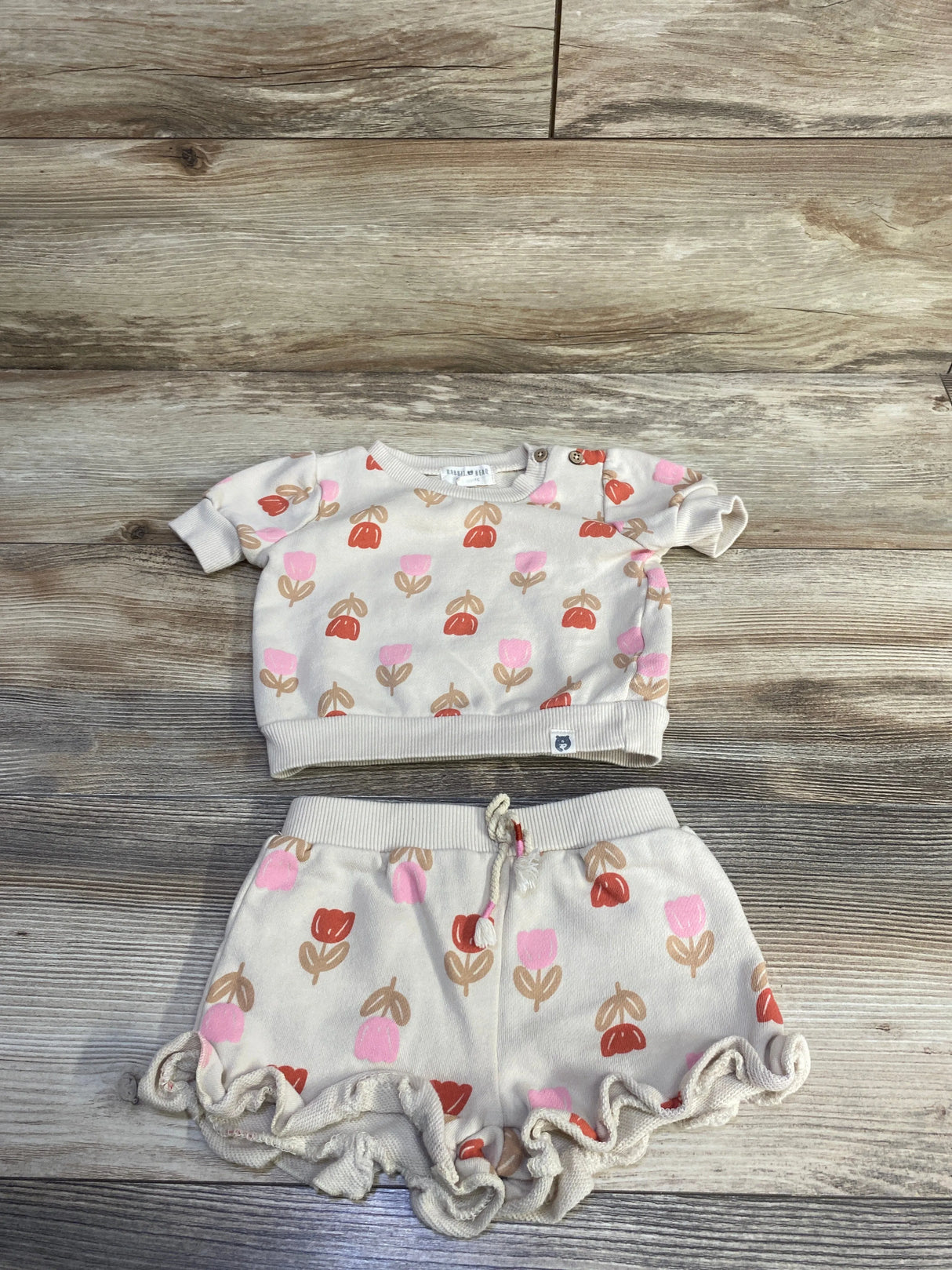 Rabbit + Bear Organic 2pc Tulip Sweatshirt and Shorts Set Beige sz 18m
