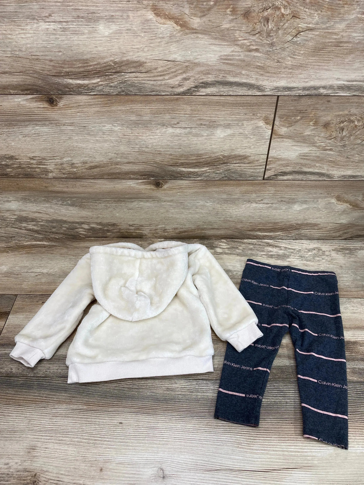 Calvin Klein 2pc Plush Hoodie & Leggings White sz 18m - Me n Mommy To Be