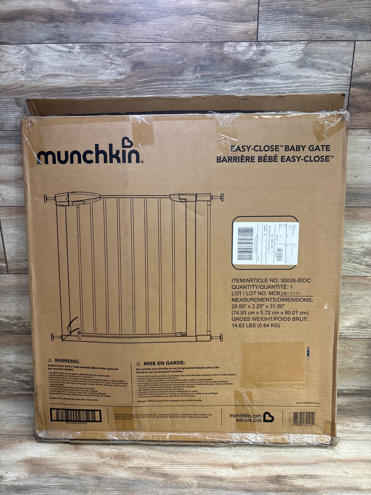 NEW Munchkin Easy Close Baby Gate 29.5" - 35" White