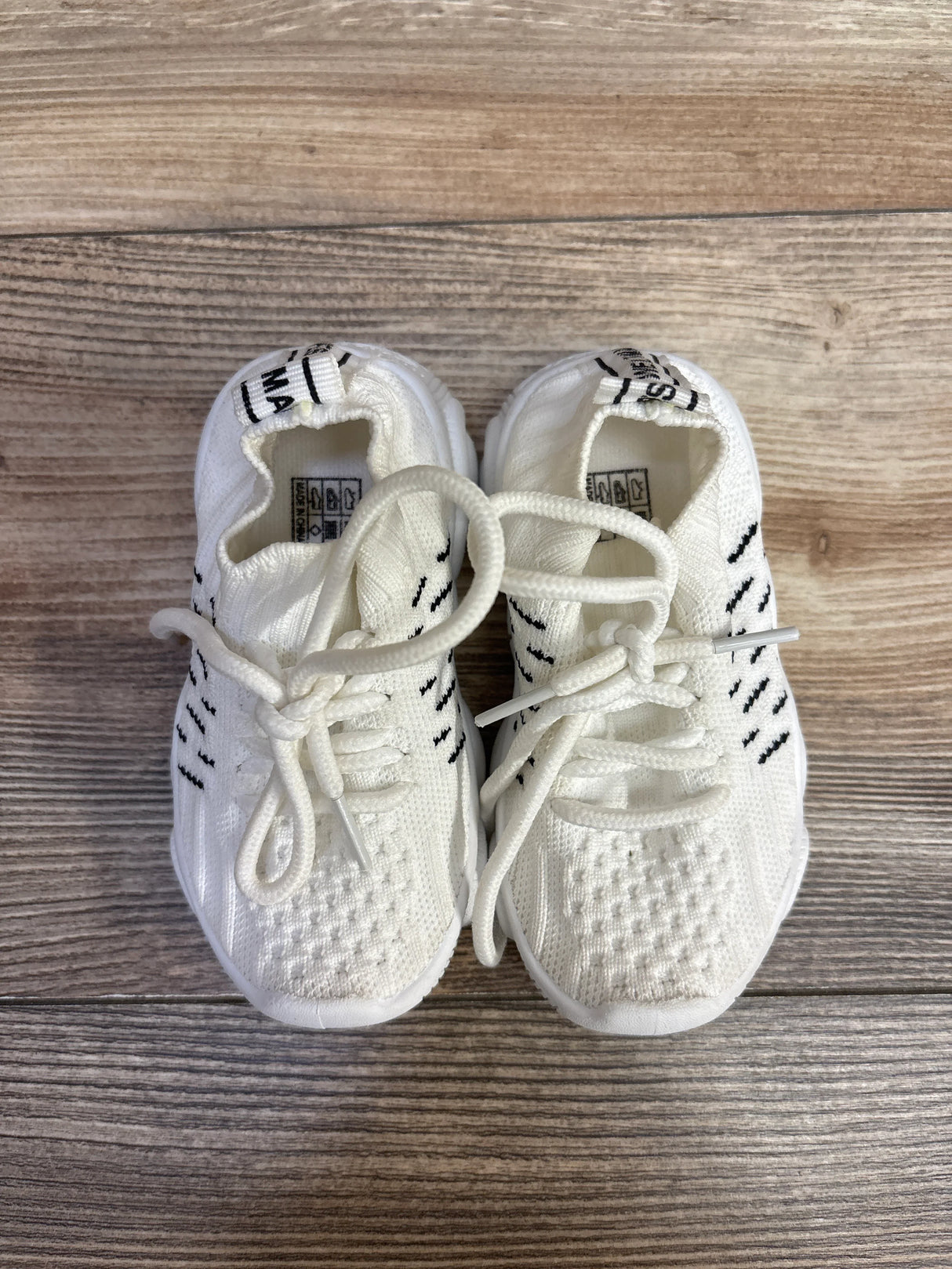 KAQ Baby First Walking Shoes, White sz 5c