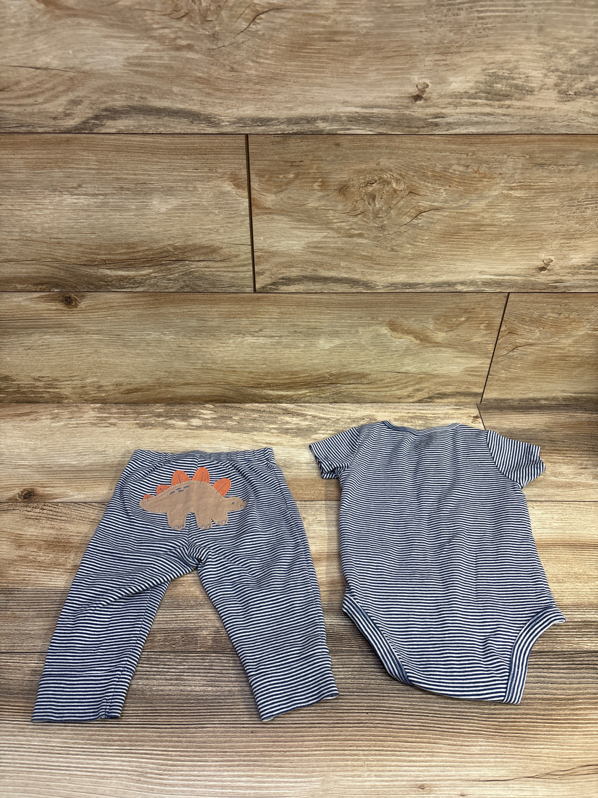 Carter's 2pc Striped Henley Bodysuit & Pants Blue sz 9m